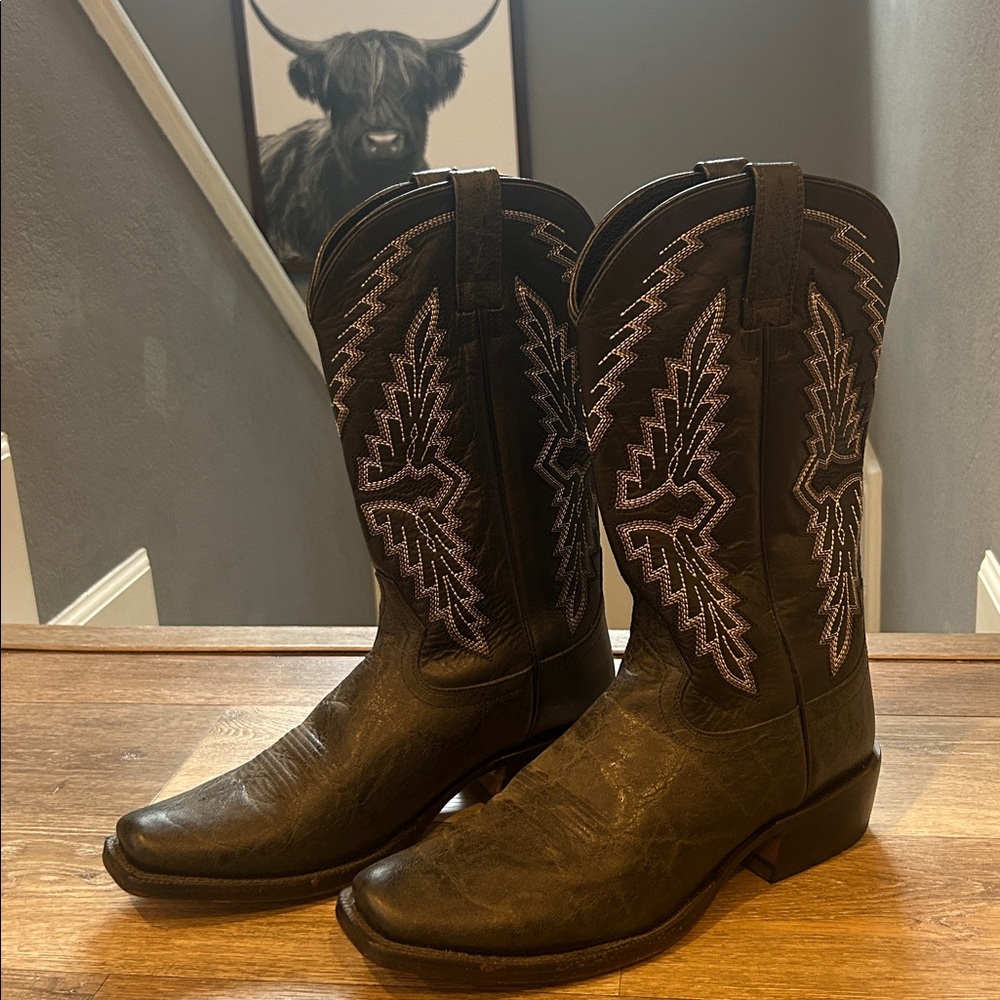 ARIAT MEN'S FUTURITY SHOWMAN WESTERN BOOTS - SQUARE TOE